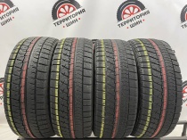 Bridgestone Blizzak VRX R17 215/55
