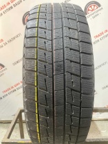 Bridgestone Ice Guard Studless IG50 R16 215/60