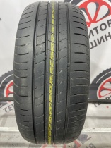Kumho Ecsta HS51 R17 215/55