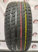 Kumho Wintercraft KW27 R18 245/45 V100