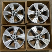 Литые диски Chevrolet R18 5x115 et45 70.1 7j