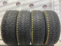 Nokian Tyres Hakkapeliitta 8  R17 215/65