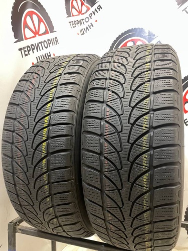Bridgestone Blizzak LM32 215/55/17