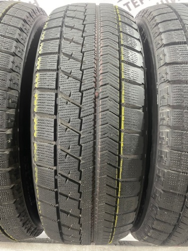 Bridgestone Blizzak VRX R16 215/65