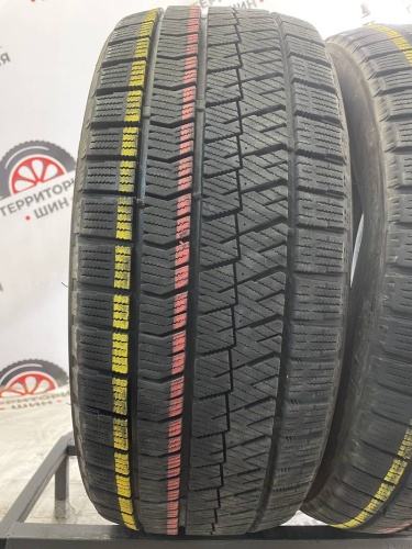 Bridgestone Blizzak VRX 2 225/40 R18