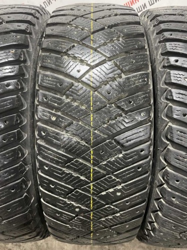 Goodyear Ultra Grip Ice Arctic 2 R16 215/65