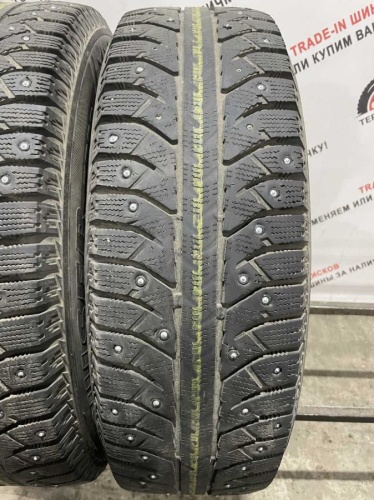 Bridgestone Ice Cruiser 7000 R16 215/70