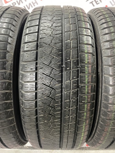 Triangle Snowlink TWT02 R18 225/50