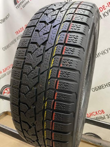 Kumho I`Zen RV R18 225/60.