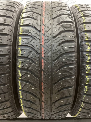 Bridgestone Ice Cruiser 7000 R17	215/60