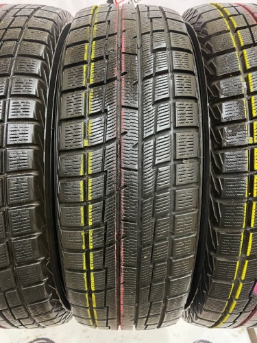 Yokohama IceGuard IG30 R14 175/65 Q82