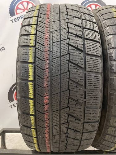 Bridgestone Blizzak VRX  R18 245/50