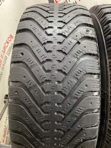 Goodyear ultra grip 500 R16 215/65