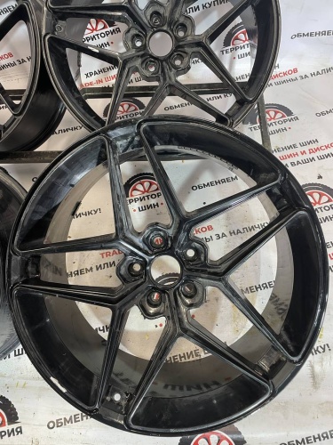 Литые диски Чёрные  R20 5х114.3 8.5j  ЦО73.5  ЕТ 35