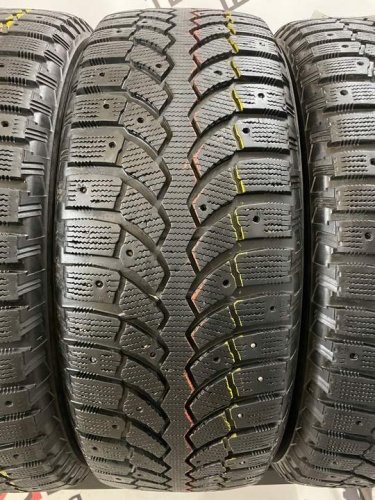 Bridgestone BiZZak spike-01 R18 235/60