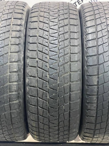 Bridgestone Blizzak DM-V1 R17	225/60