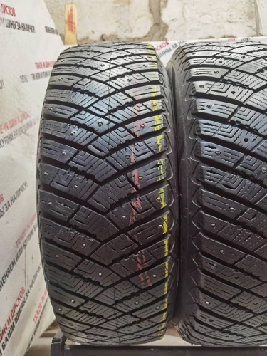 Goodyear UltraGrip IceArctic SUV 4x4 R17 225/65