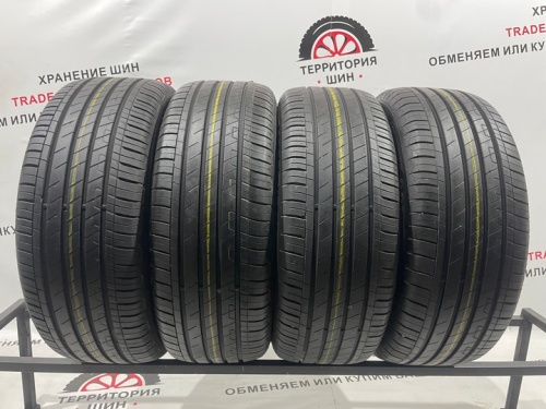 Goodyear EfficientGrip R17 215/55