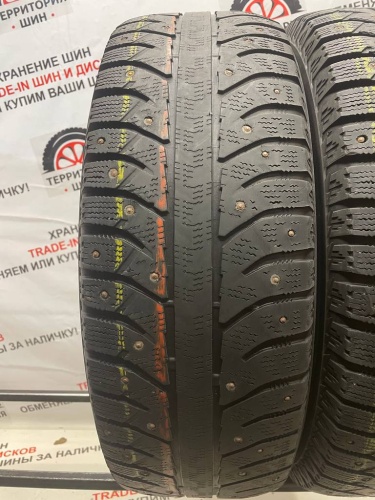 Bridgestone Ice Cruiser 7000 R16 245/70