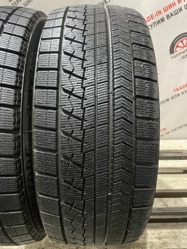 Bridgestone Blizzak VRX R18 235/45