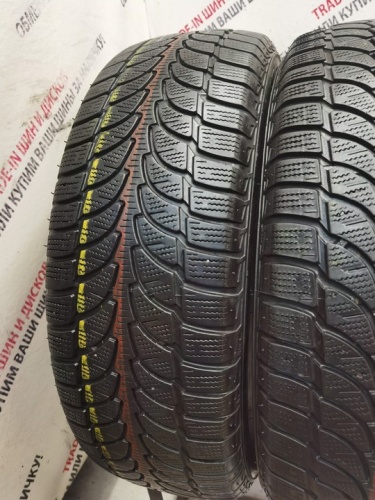 Bridgestone Blizzak LM-80 R16	215/65
