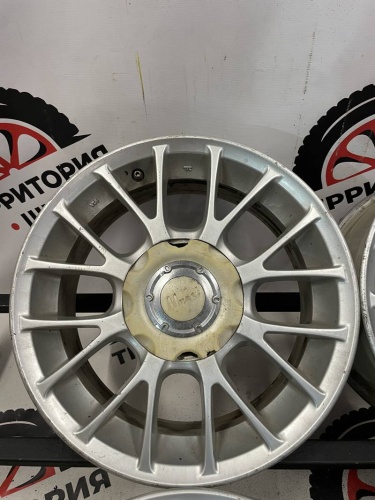 Диски литые R15 5*114.3 Dia 72.6 ET35 J6.5