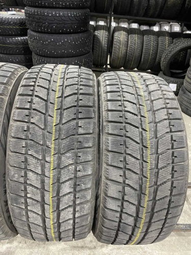 Bridgestone Blizzak WS70 R17 245/45