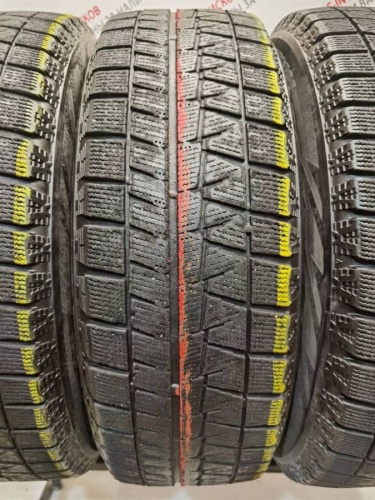 Bridgestone Blizzak Revo GZ R16 215/65