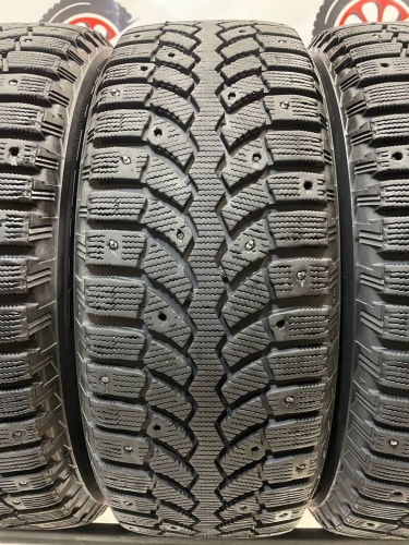 Bridstone Blizzak Spike-01 195/60/15