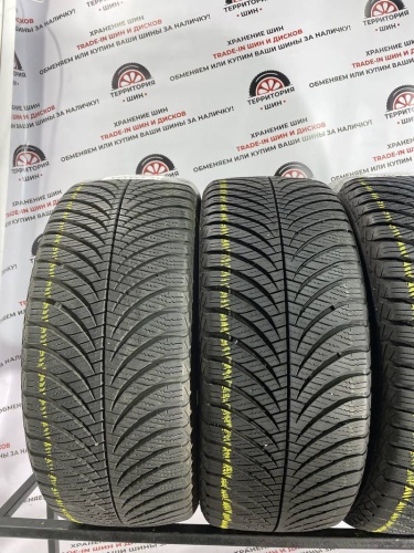 Goodyear Vector 4Seasons R17 225/45