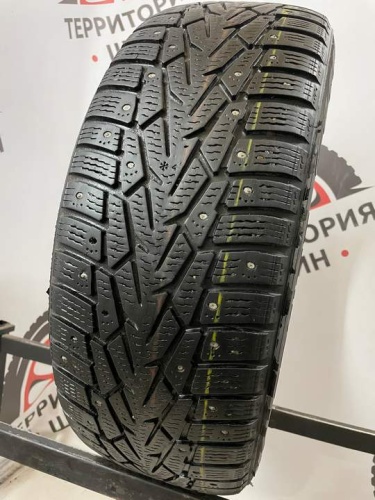 Nokian Hakka 7  R16 215/65