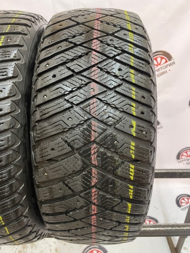 Goodyear Ultragrip Ice Arctic R 16 205/55 T94