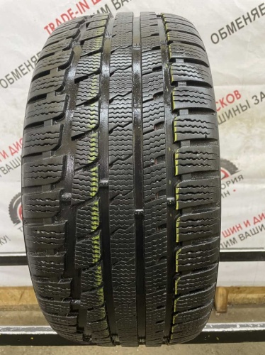 Kumho WinterCraft KW27 R18 235/40 95W