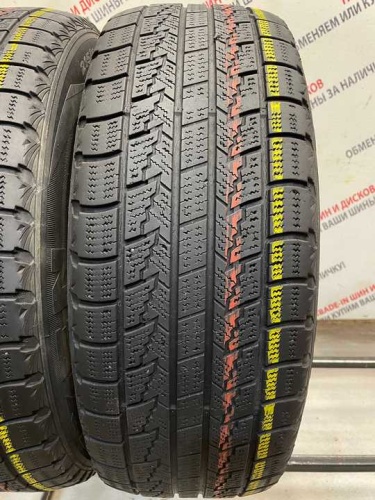 Nexen WinGuard ice R16	215/65