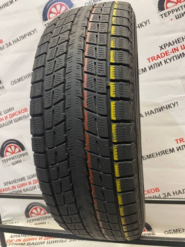 Dunlop Winter Maxx SJ8 R17    235/65