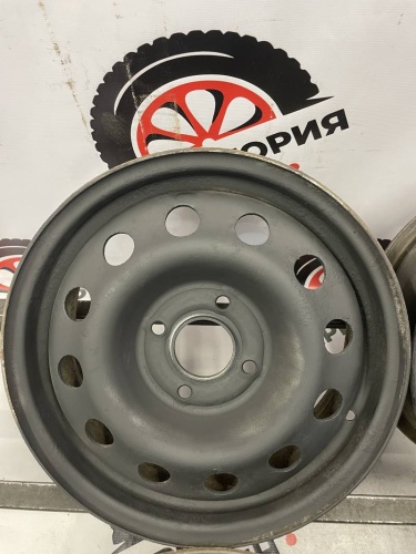 Диск штампованный R15