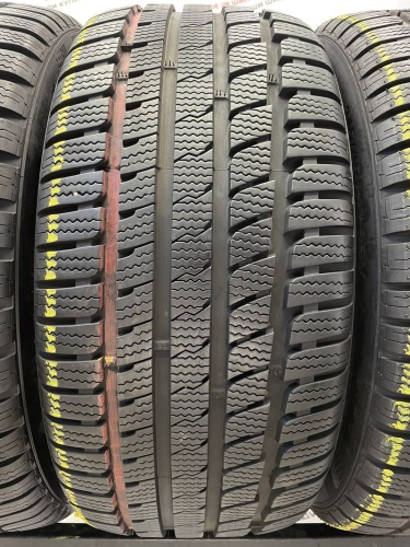 Kumho WinterCraft KW 27 R17 245/45 99V