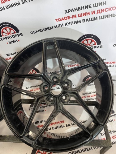 Литые диски Чёрные  R20 5х114.3 8.5j  ЦО73.5  ЕТ 35