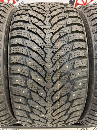 Nokian Tyres Hakkapeliitta 9 R18 275/40