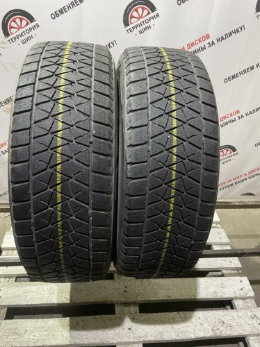 Bridgestone Blizzak DM-2 R18 235/65