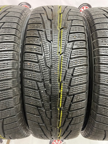 Nokian Hakkapeliitta R 215/65 R16 102R