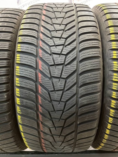 Hankook Winter I*cept Evo 3 R18	245/45