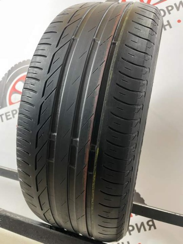 Bridgestone Turanza T001 R17 225/50