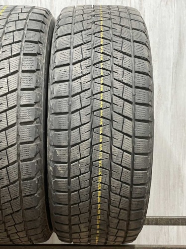 Bridgestone Blizzak DM-V1 R18 265/60