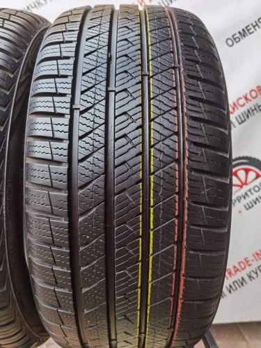 Vredestein Quatrac Pro 255/40 R19