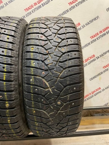 Bridgestone Blizzak spike-02 R16   205/55