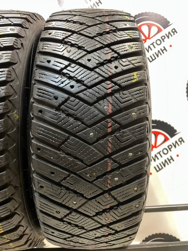 Goodyear UltraGripIceArcticSUV4x4 225/60/17