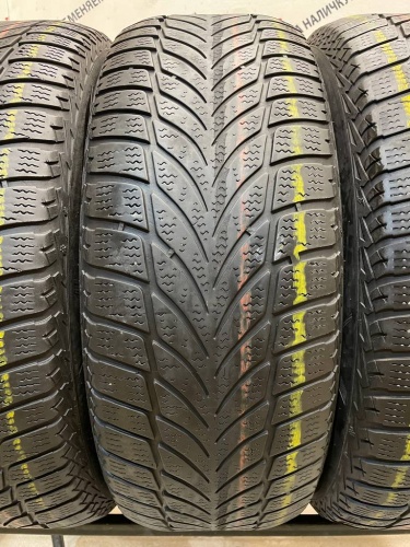 Goodyear UltraGrip Ice 2 R16 215/60