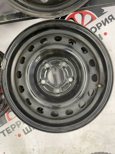 Штампы черные  R15 5х114.3 ЦО67 ET44 6J