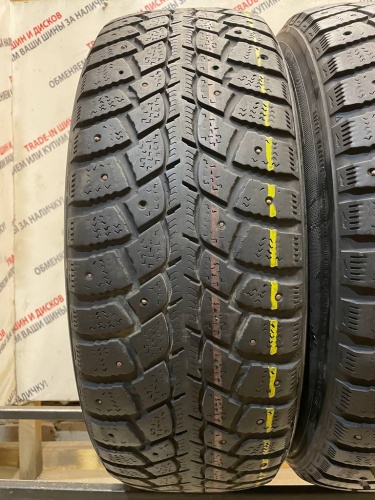 Kumho I'Zen Wis KW19 R16   215/65